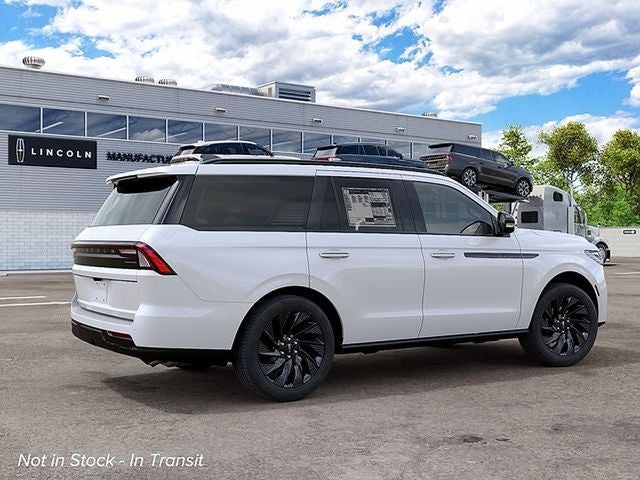 2027 Lincoln Navigator Reserve
