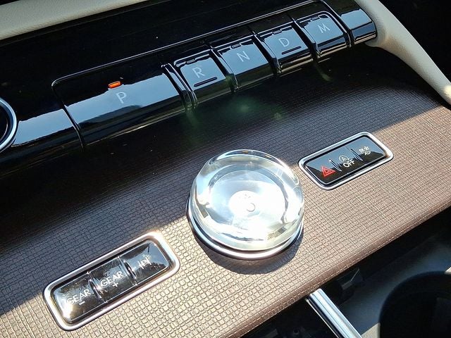 2027 Lincoln Navigator Reserve