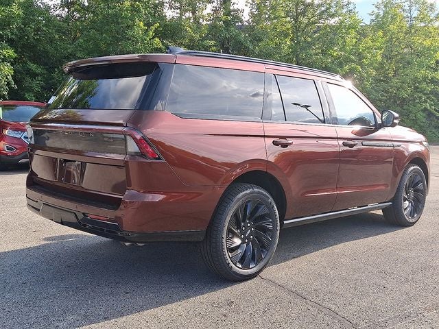 2027 Lincoln Navigator Reserve