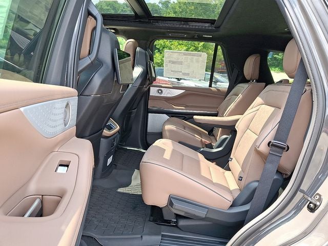 2027 Lincoln Navigator Black Label