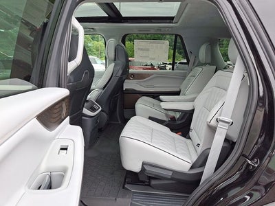 2027 Lincoln Navigator Black Label