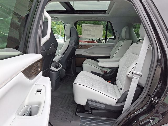 2027 Lincoln Navigator Black Label