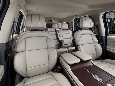 2027 Lincoln Navigator Premiere
