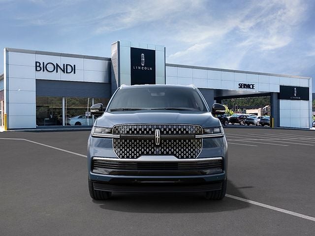 2027 Lincoln Navigator Premiere