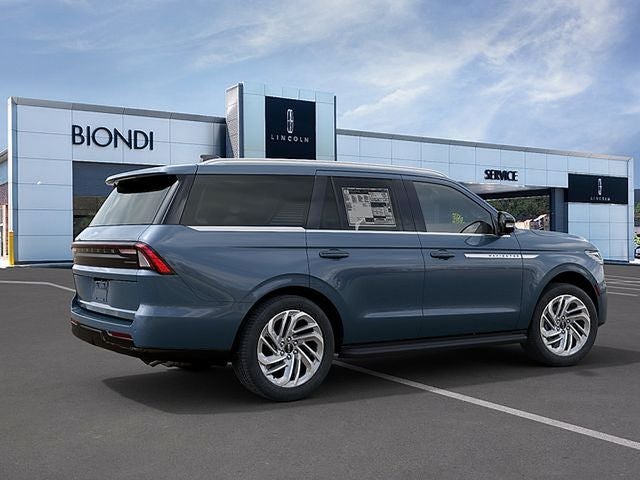 2027 Lincoln Navigator Premiere