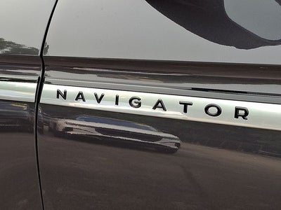 2027 Lincoln Navigator Premiere