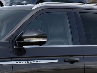 2027 Lincoln Navigator Premiere