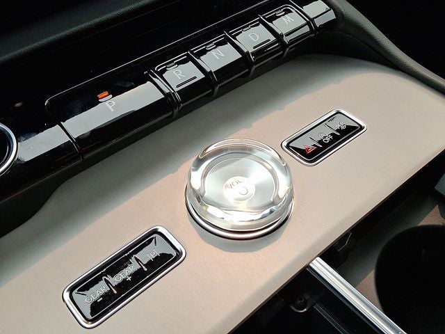 2027 Lincoln Navigator Premiere