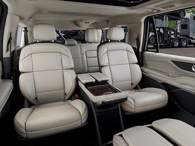 2027 Lincoln Navigator L Reserve