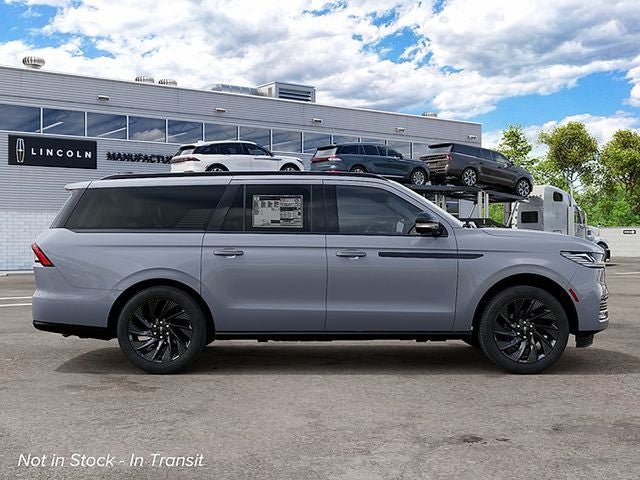 2027 Lincoln Navigator L Reserve