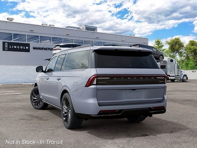 2027 Lincoln Navigator L Reserve