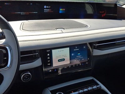 2027 Lincoln Navigator L Black Label