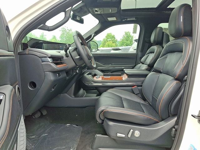 2025 Lincoln Navigator L Black Label