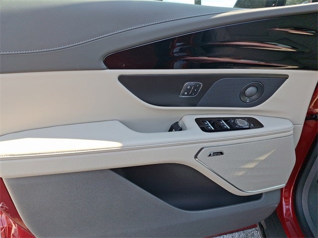 2025 Lincoln Nautilus Reserve