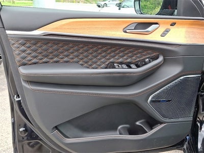 2024 Jeep Grand Cherokee Summit