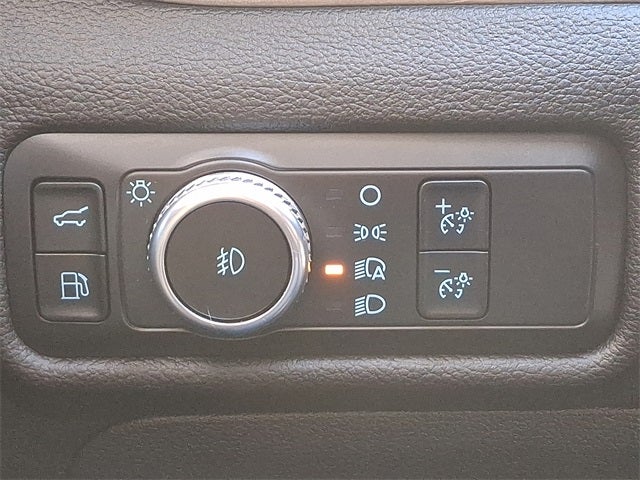 2022 Ford Explorer Limited 4x4 w/310a, Tow Pkg