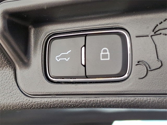 2022 Ford Explorer Limited 4x4 w/310a, Tow Pkg