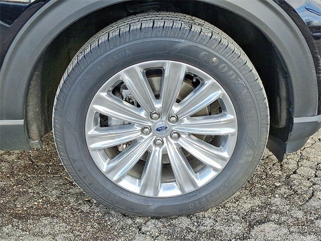 2022 Ford Explorer Limited 4x4 w/310a, Tow Pkg