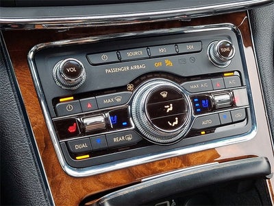 2017 Lincoln Continental Select Plus w/2.7L Engine, Massage seats