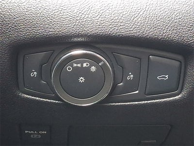 2017 Lincoln Continental Select Plus w/2.7L Engine, Massage seats