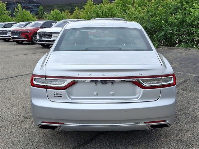2017 Lincoln Continental Select Plus w/2.7L Engine, Massage seats
