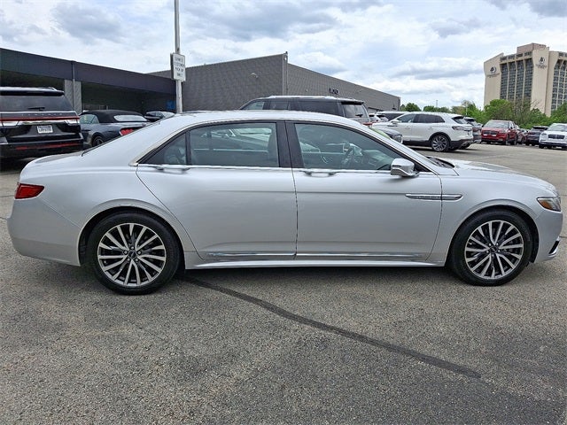 2017 Lincoln Continental Select Plus w/2.7L Engine, Massage seats