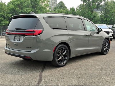 2025 Chrysler Pacifica Limited