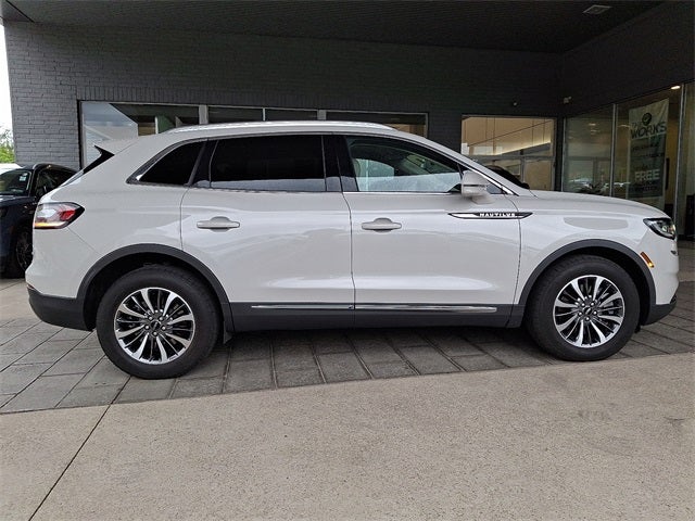 2022 Lincoln Nautilus Reserve AWD
