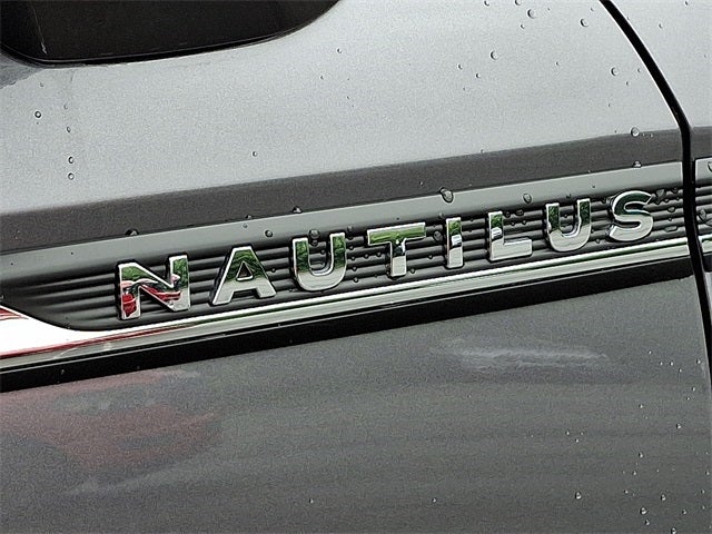 2022 Lincoln Nautilus Reserve AWD