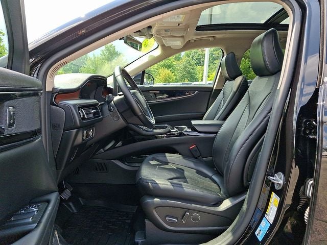 2023 Lincoln Nautilus Reserve AWD w/Monochromatic Pkg