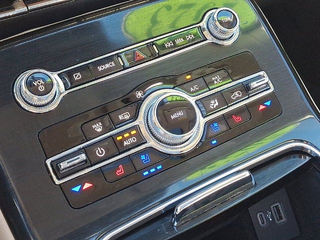 2023 Lincoln Nautilus Reserve AWD w/Luxury Pkg
