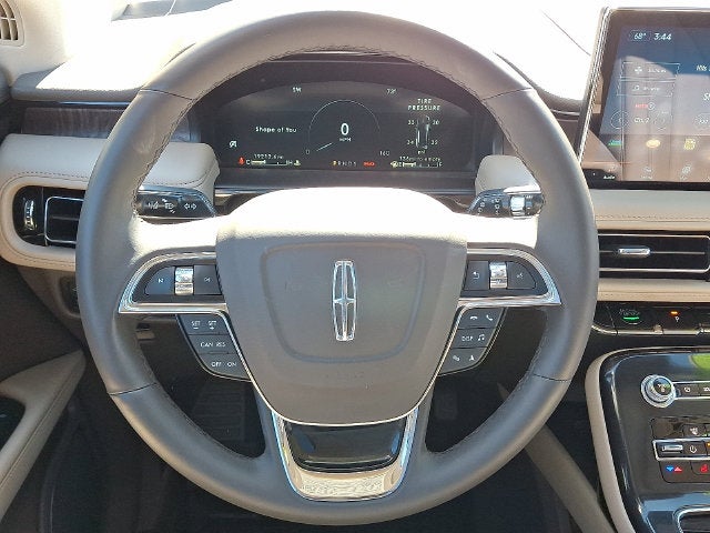 2023 Lincoln Nautilus Reserve AWD w/Luxury Pkg
