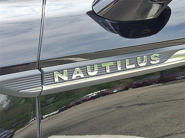 2023 Lincoln Nautilus Reserve AWD