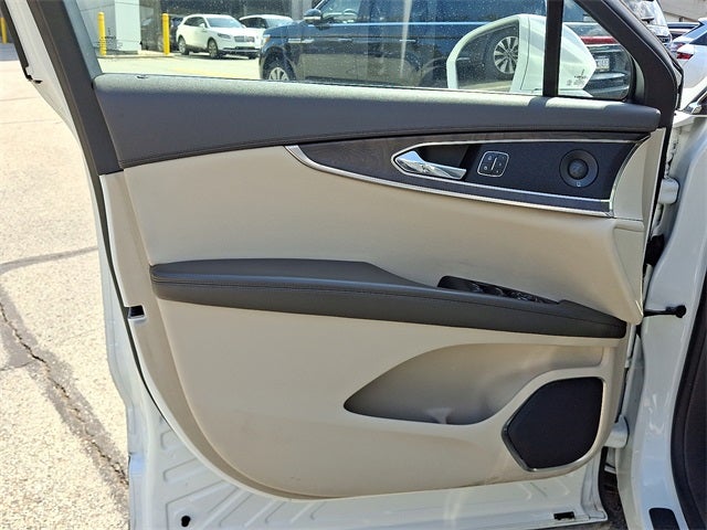 2020 Lincoln Nautilus Reserve AWD