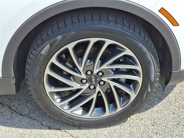 2020 Lincoln Nautilus Reserve AWD