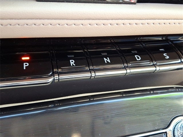 2022 Lincoln Nautilus Reserve AWD w/201a