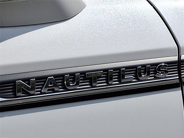 2022 Lincoln Nautilus Reserve AWD w/201a