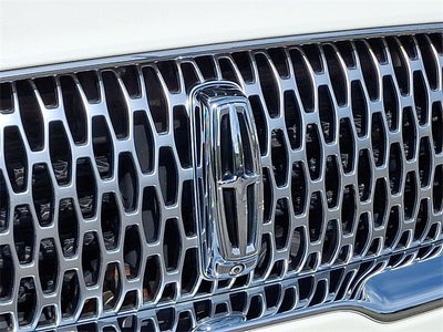 2022 Lincoln Nautilus Reserve AWD w/201a