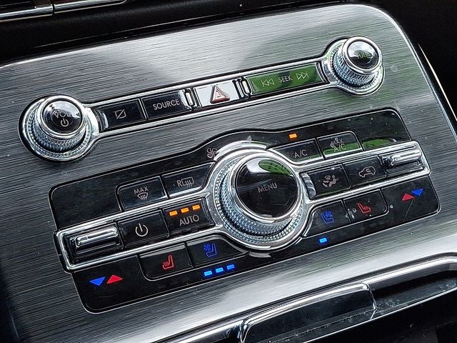 2021 Lincoln Nautilus Reserve AWD w/201a