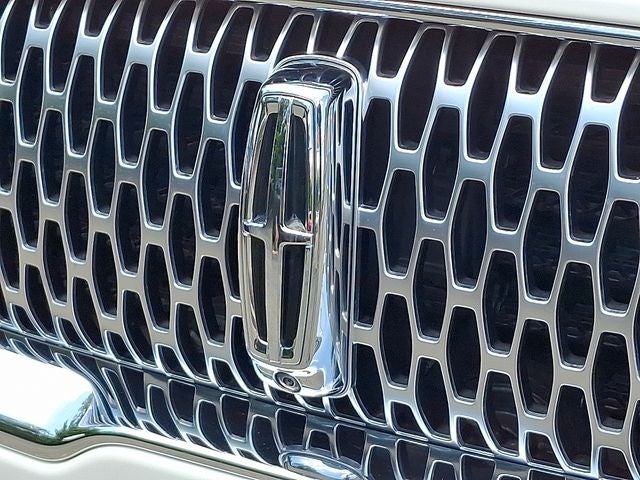 2021 Lincoln Nautilus Reserve AWD w/201a