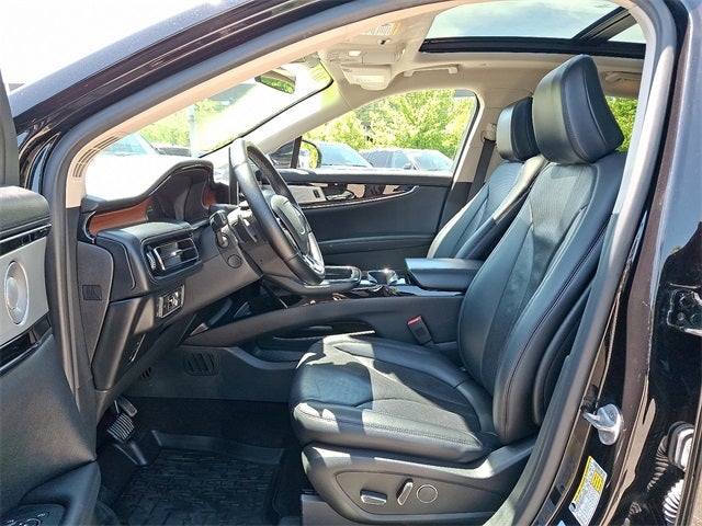 2022 Lincoln Nautilus Reserve AWD w/202a