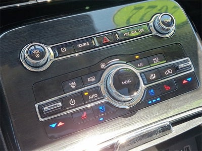 2022 Lincoln Nautilus Reserve AWD w/202a