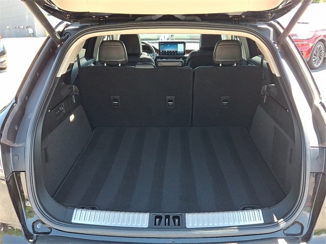 2022 Lincoln Nautilus Reserve AWD w/202a