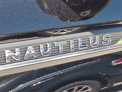 2022 Lincoln Nautilus Reserve AWD w/202a