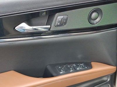 2023 Lincoln Nautilus Reserve AWD w/Luxury Pkg