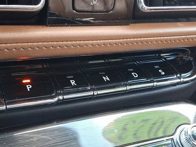2023 Lincoln Nautilus Reserve AWD w/Luxury Pkg