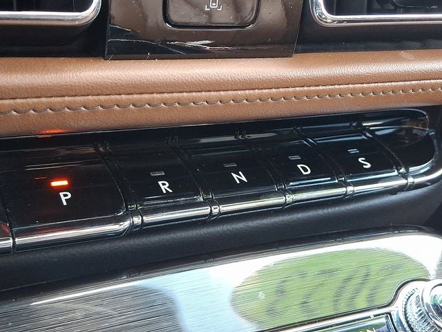 2023 Lincoln Nautilus Reserve AWD w/Luxury Pkg