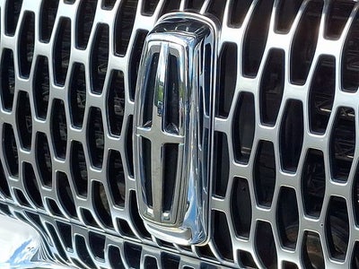 2023 Lincoln Nautilus Reserve AWD w/Luxury Pkg