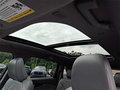 2022 Lincoln Nautilus Reserve AWD w/2.7L