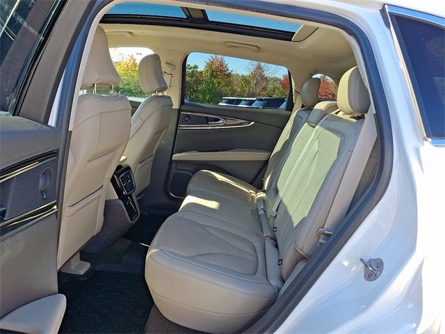 2021 Lincoln Nautilus Reserve AWD w/2.7L, 201a